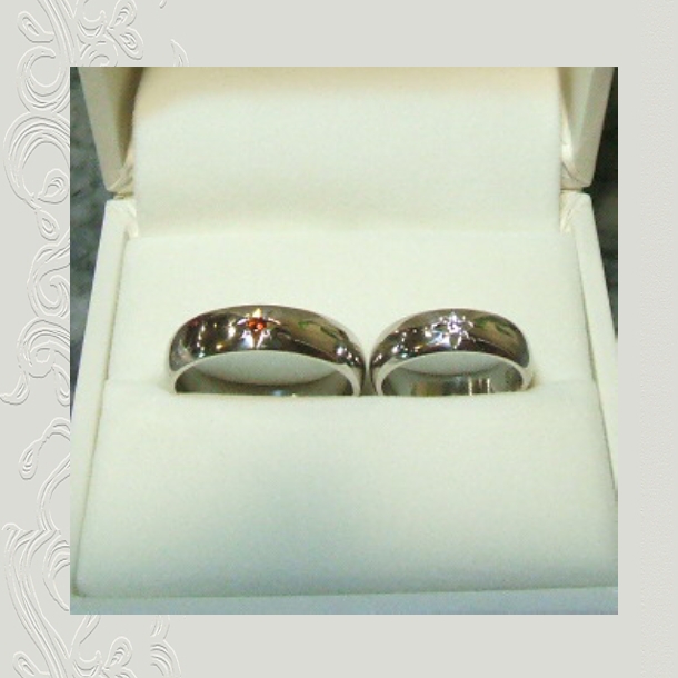 【OJ358】オーダーメイドのマリッジリング(結婚指輪)/プラチナ+ガーネット&ダイヤモンド